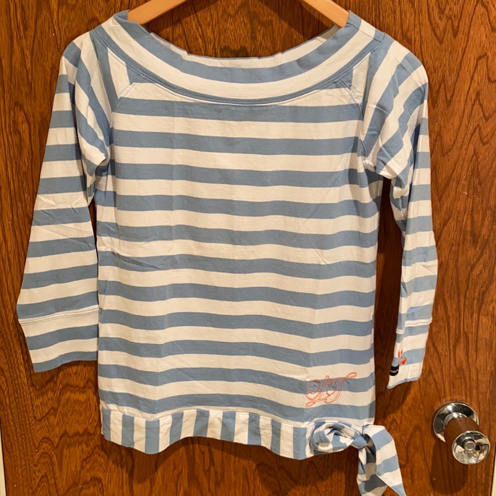 Wide neck striped top with 3/4 sleeve and tie bottom